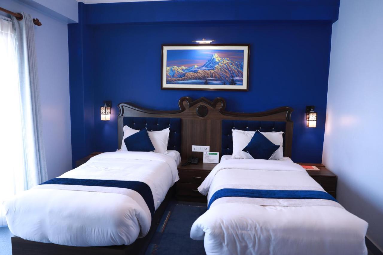 Hotel Task International Покхара Екстер'єр фото